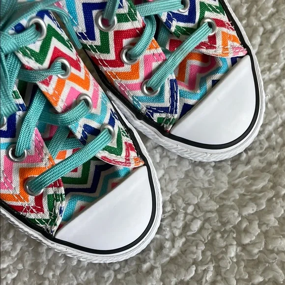 Converse All Star Colorful Chevron Kids Sneakers size 13youth - Picture 11 of 12